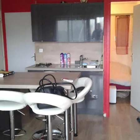 Au Clair Vallon * הולגאט