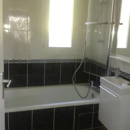 Au Clair Vallon Apartament